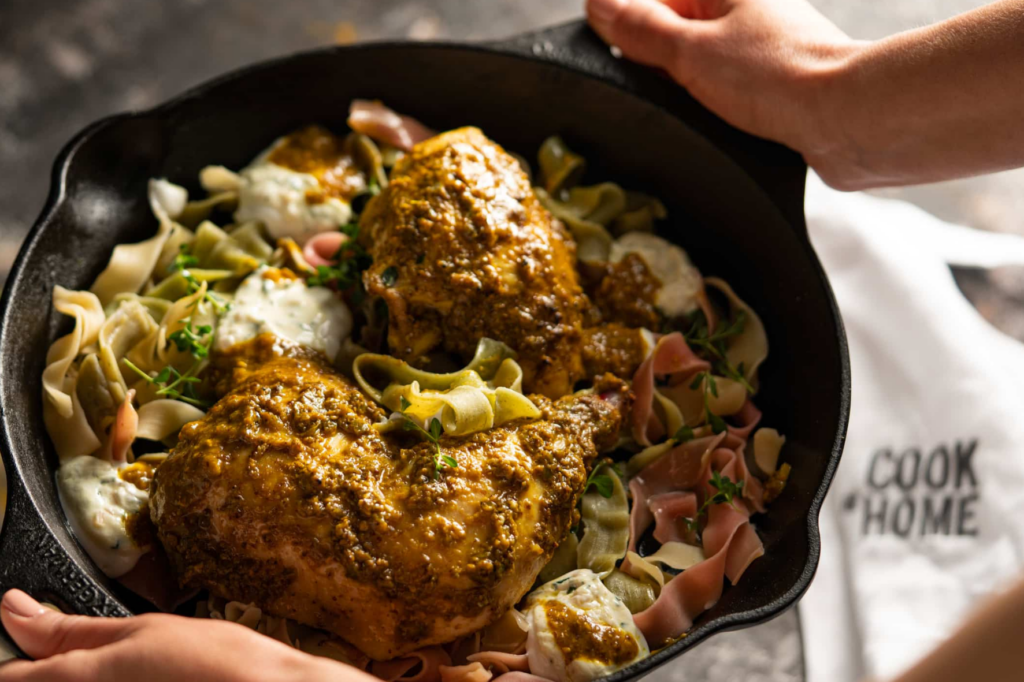 COOK at HOME - Κοτόπουλο φούρνου κάρυ με ταλιατέλες