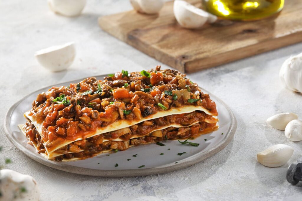 COOK at HOME - Λαζάνια με κιμά μανιταριών